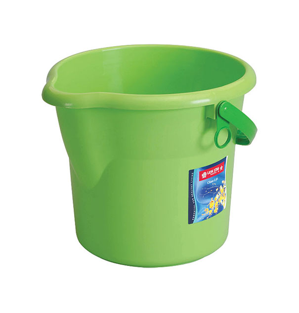 Elita Pail 3 Gallon with Hose Holder