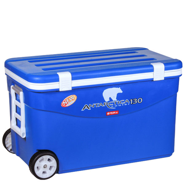 Antarctica Cooler 130 L W/ Wheels 2